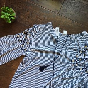 [Old Navy] Tie Embroidered Tassel Flower Butterfly